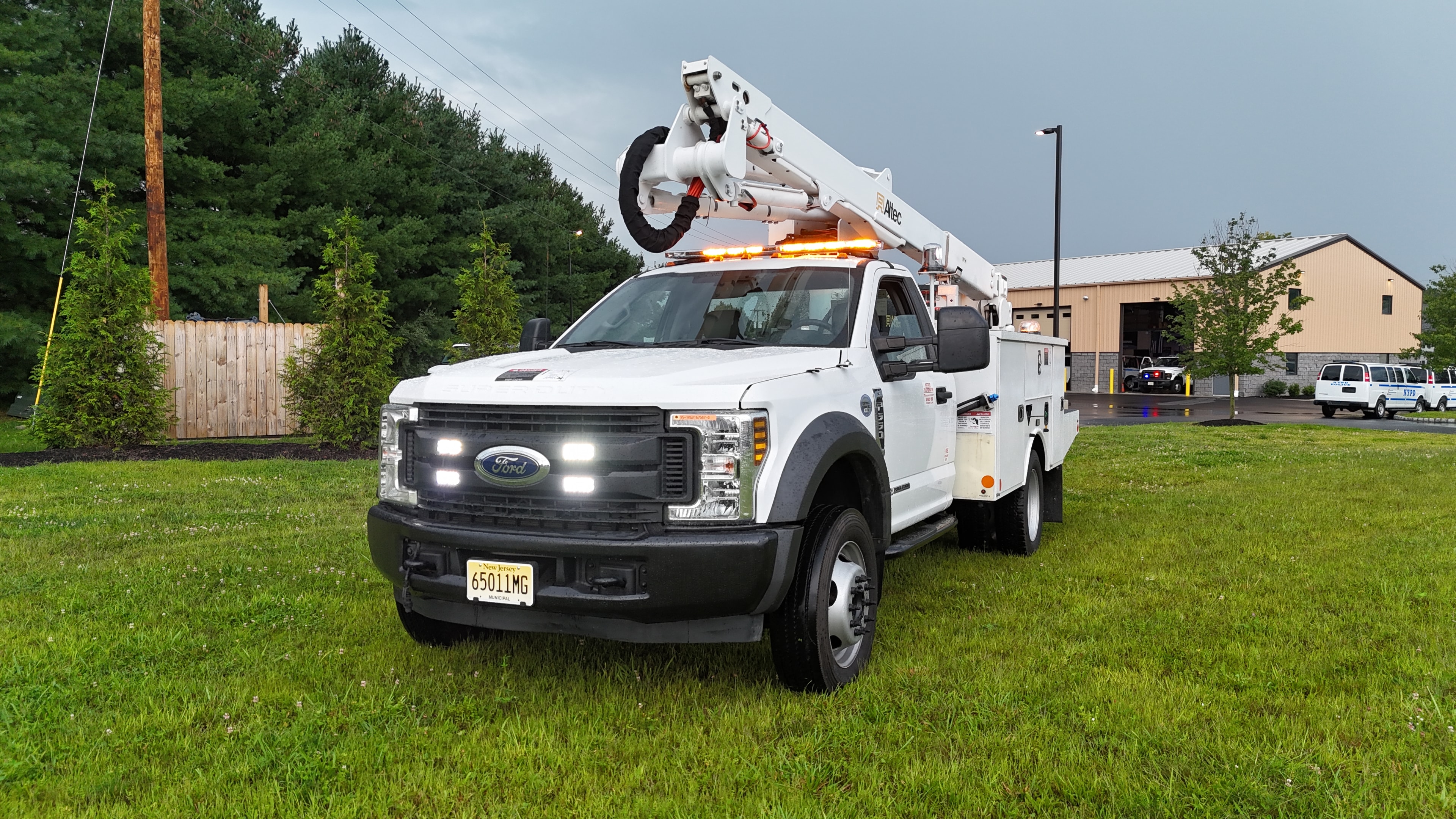 2019 Ford F-550 Boom Truck